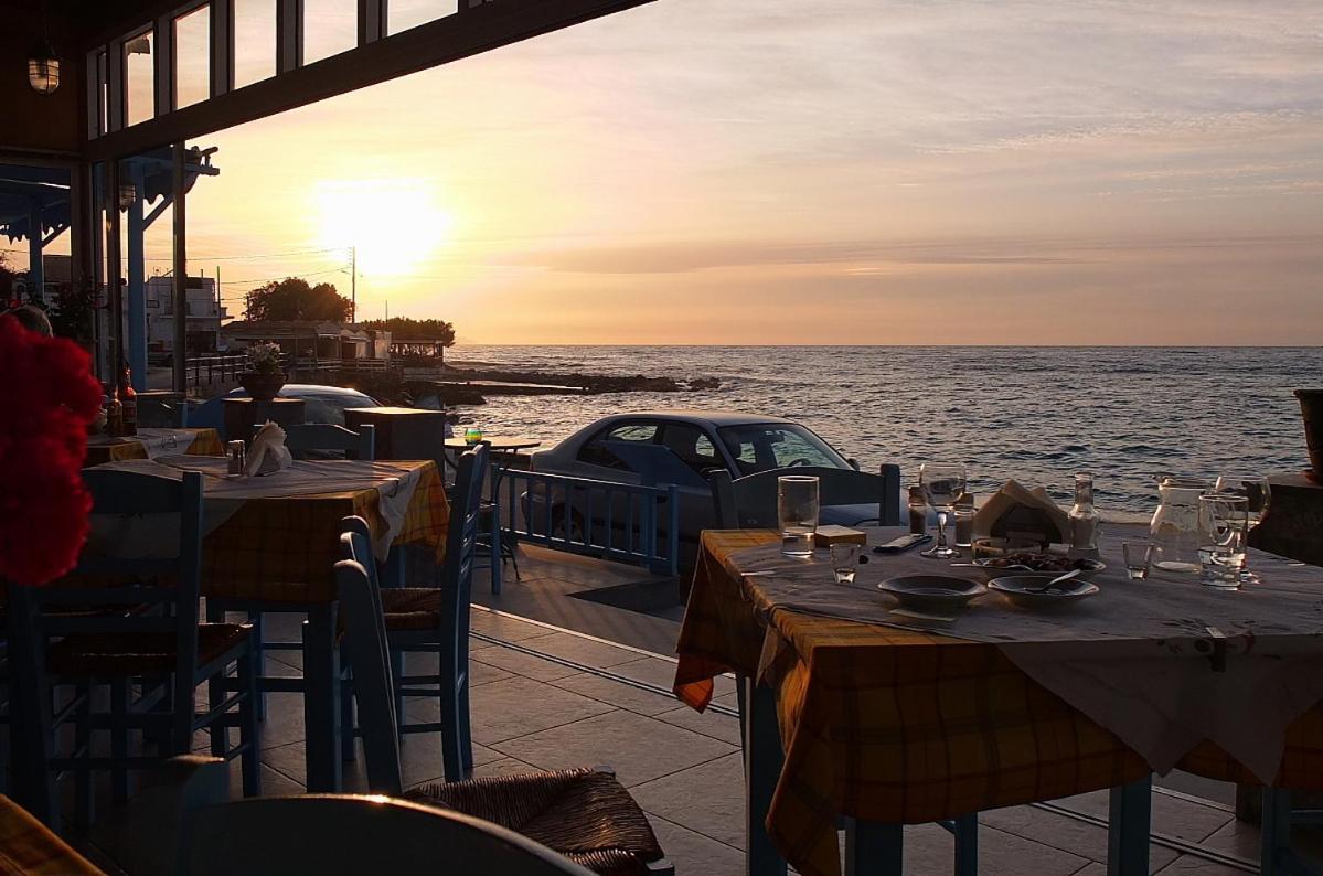 Socrates Apartmens & Restaurant Milatos Exterior photo